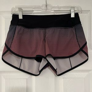 Lululemon Speed-Up Shorts 2.5 Inch - Pink/Grey/Black